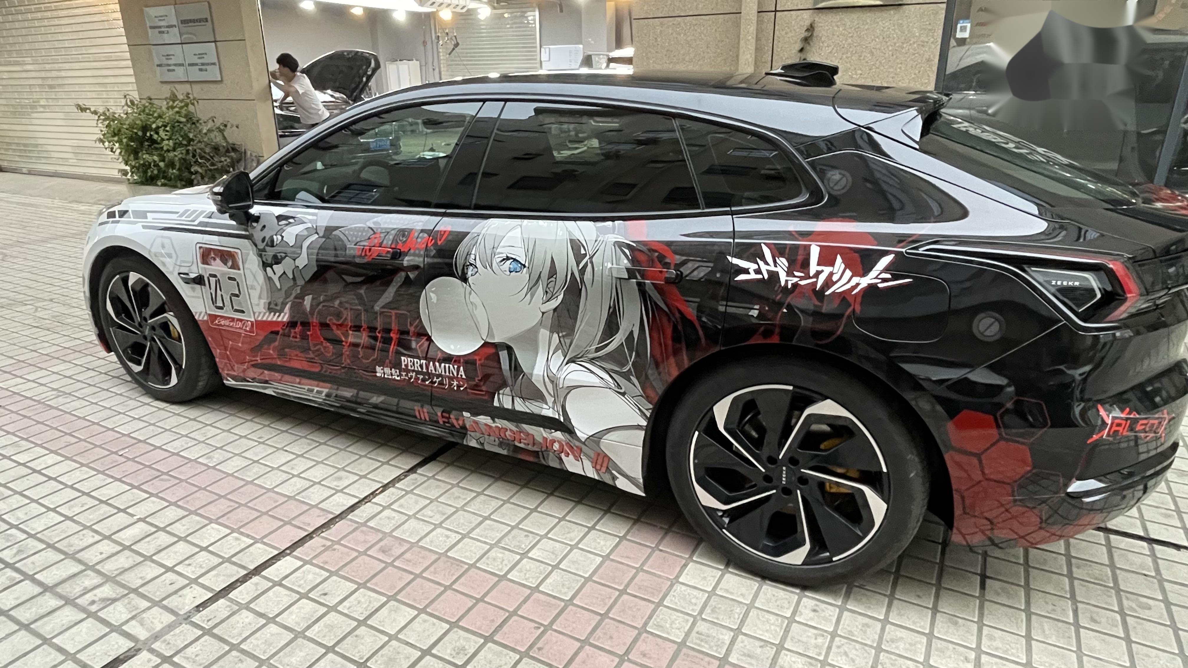 Folieren Auto Kosten: Was Sie für Ihre individuelle Anime-Folierung wissen müssen