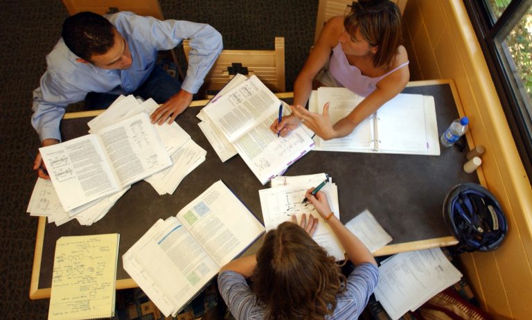 Strategische Visionen werden klarer mit begleitender Unternehmensberatung in der Planung